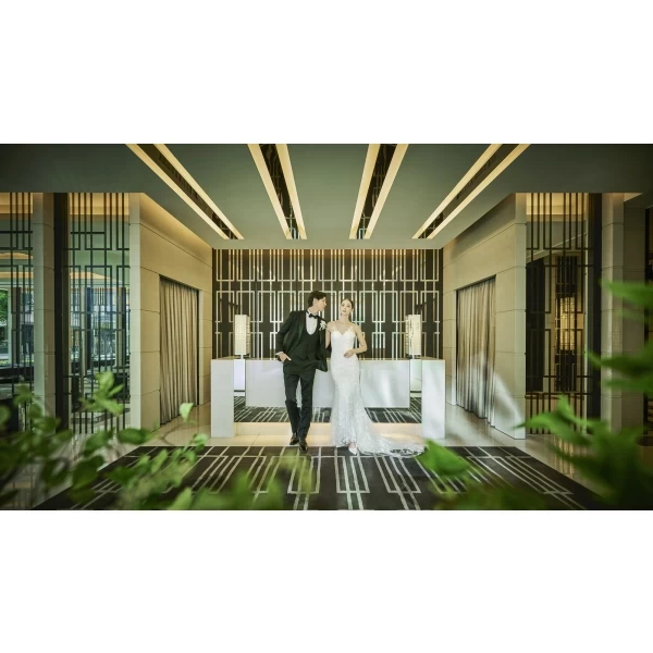 チャペルフォトロケーションプランが素敵！スタジオAQUA 表参道渋谷店前撮り・フォトウェディング