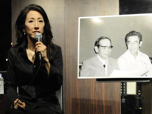 徹子の部屋 鶴田浩二さん、当時大スターの結婚は“タブー”だった 長い間伏せられていた両親の結婚を娘のさやかが語るオリコンニュース ORICONNEWS