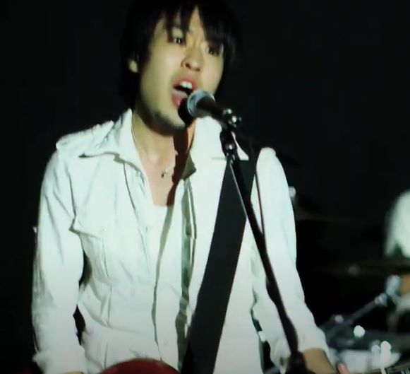 親子2代でコラボ」サザン桑田佳祐と〝チョロ〟役で一世風靡59歳俳優の懐かし2S公開にネット衝撃「若！ジージャンの感じも時代ですね」：「おっ！」でつながる地元密着のスポーツ応援メディア西スポWEB OTTO