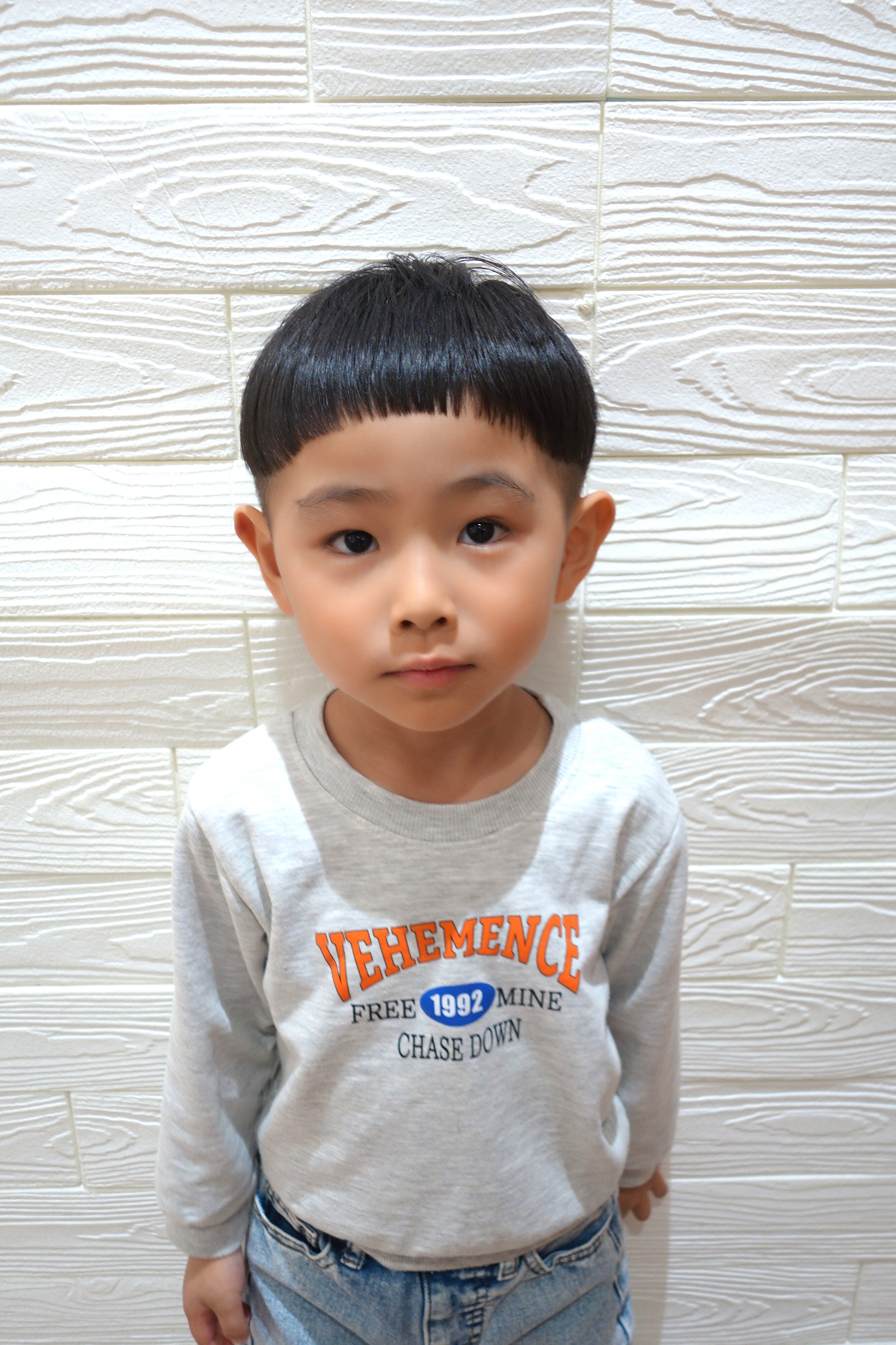 子供 髪型 男の子 ツー ブロック 後ろ