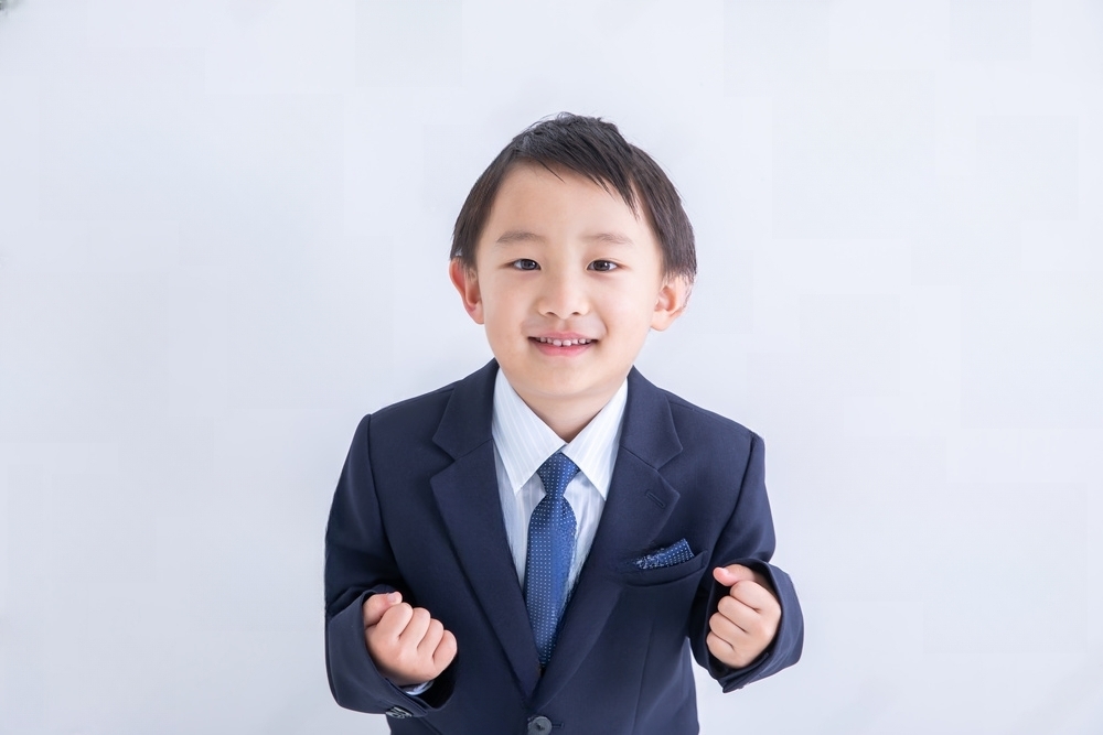 キッズスーツ・男の子向けスーツの卒園式・入学式にも着回せるかっこいい着こなし方法やおすすめコーデ7選 - ENJOY ORDER MAGAZINELadies