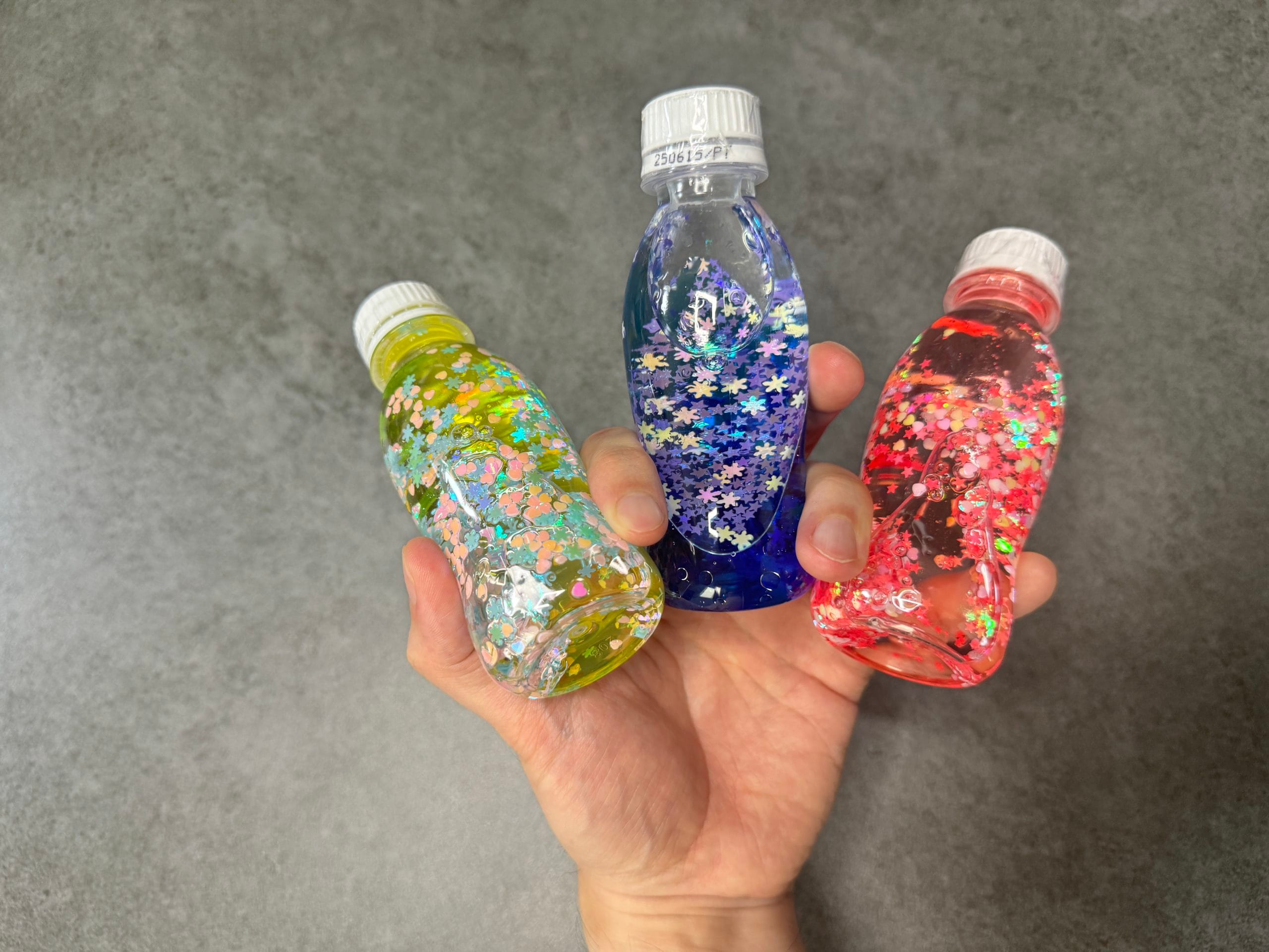 ペットボトルとビーズのガラガラ