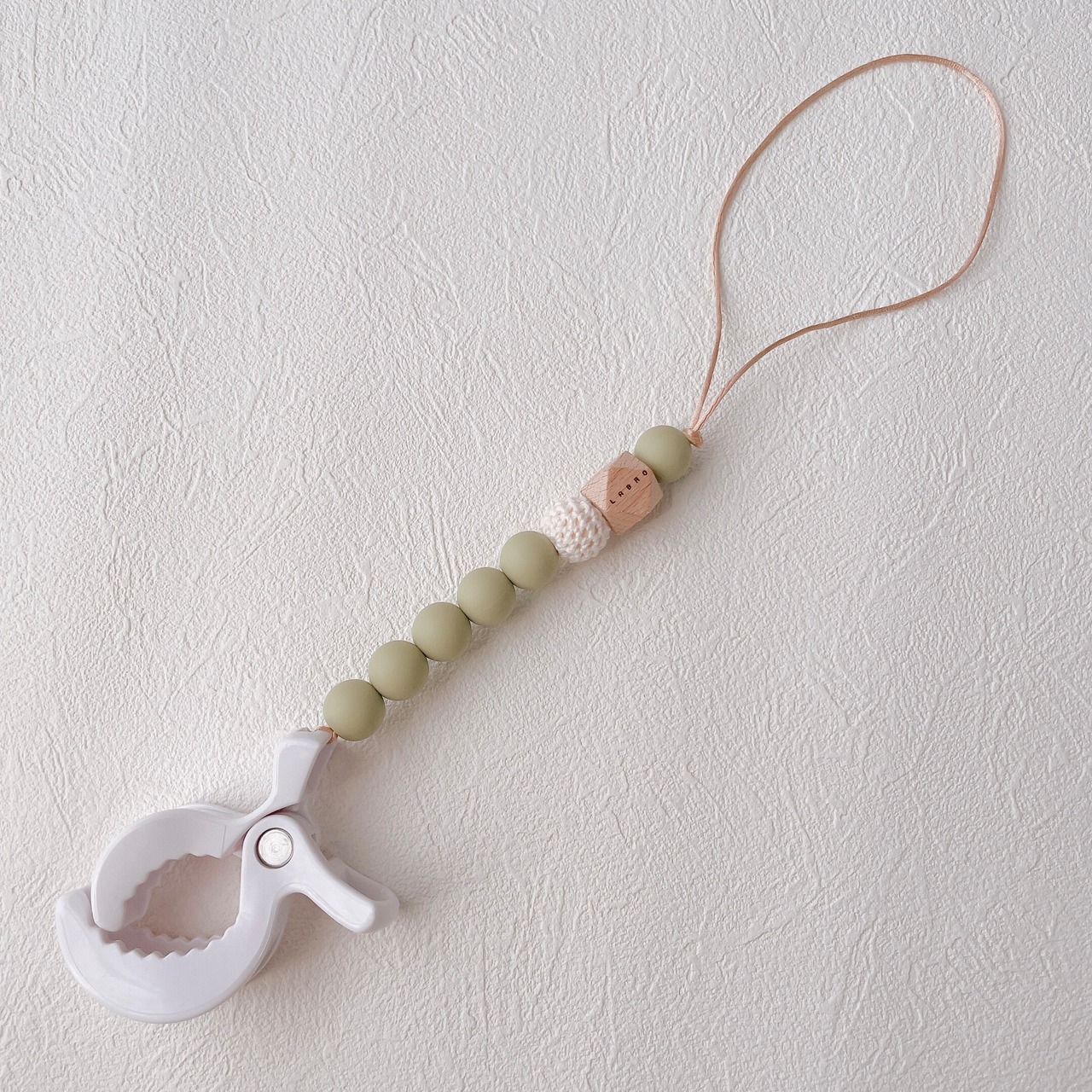 お出かけに便利なレザーのシューズクリップくま1個入り ベビーカークリップの通販 by Print shopラクマ