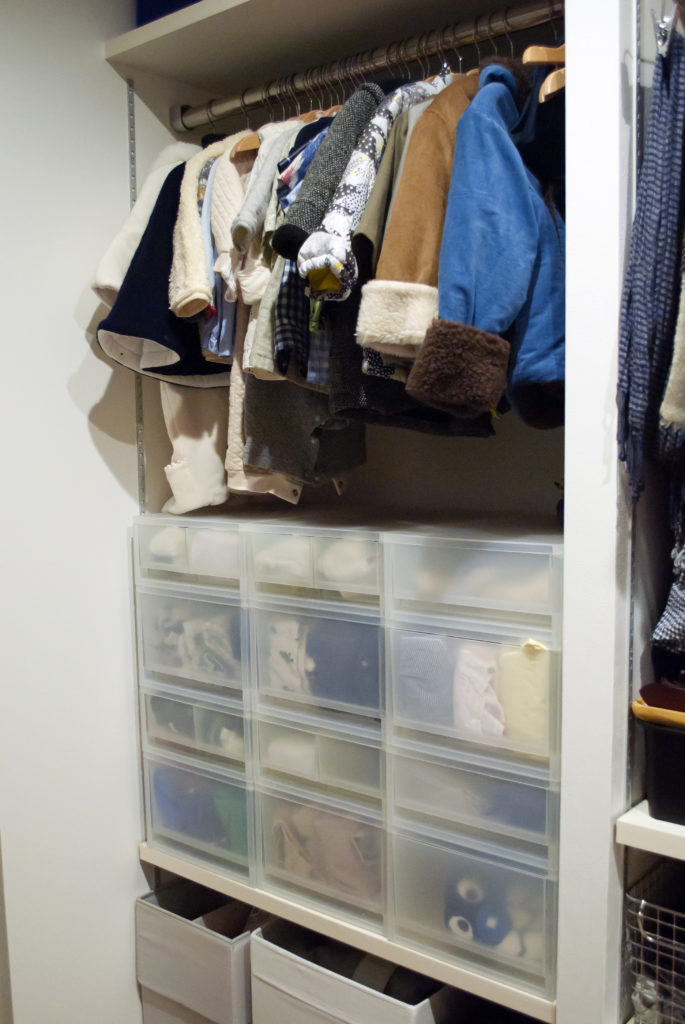 無印良品の衣装ケースを2つ追加 子ども服をリビングと寝室に分けます - 心を楽に、シンプルライフ