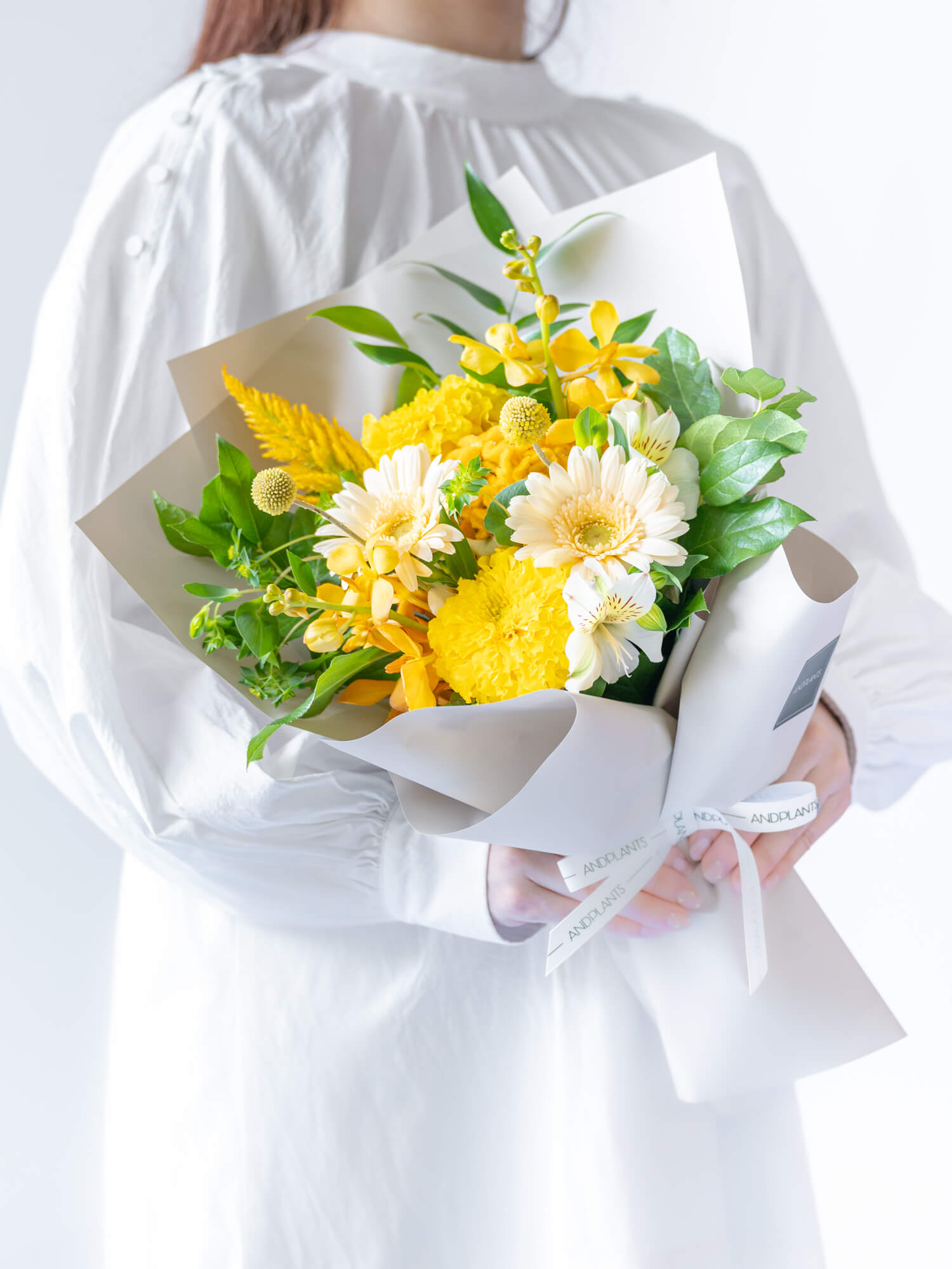 Amazon.co.jp: QESUE ソープフラワー 花束 母の日 卒業式 おしゃれ お花 造花 ブーケ ギフト バラ女性 人気 ランキング 結婚式誕生日 オシャレ プレゼント 花 友達 彼女 入学 バレンタインデー 記念日 開店祝い 送別 お祝い 枯れない フラワーソープ プリザーブド