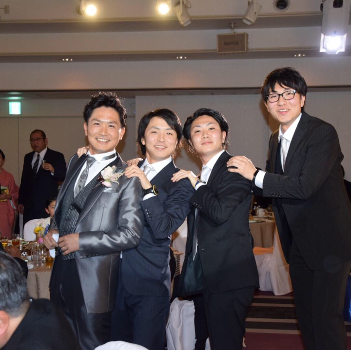 長男はシャイで優男男三兄弟三兄弟長男