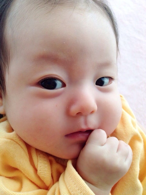 赤ちゃんの一重は二重になる？一重・奥二重からいつ変わる？ - こそだてハック