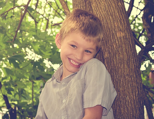 子供が手を繋いでくれないんです！繋いで歩くのはいつからが正解なの？？ - happyblog育児の便利グッズと子育て情報を発信するサイト