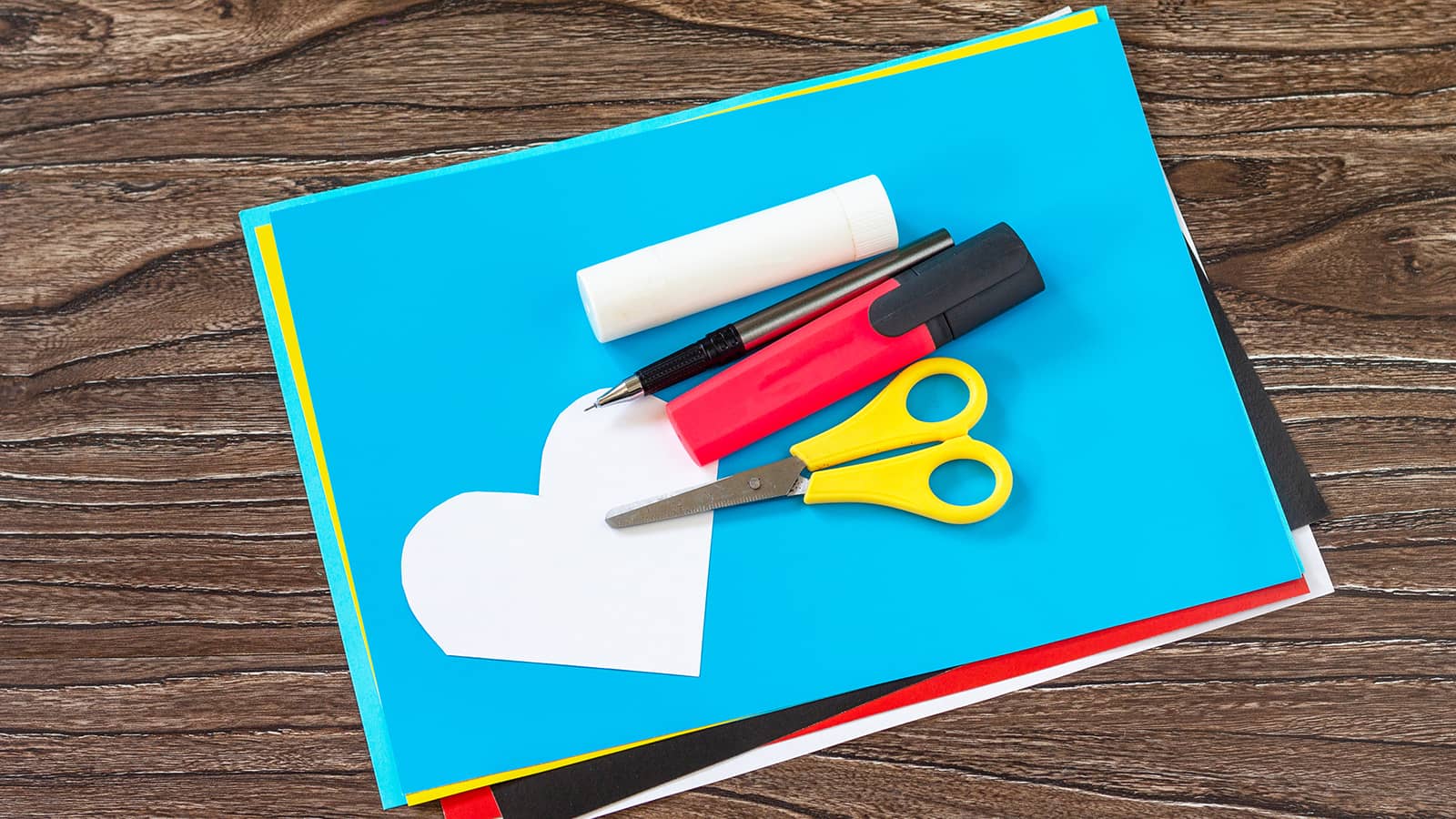 父の日 簡単にできる！お父さんに手作りのプレゼントを送ろう！ - YouTube