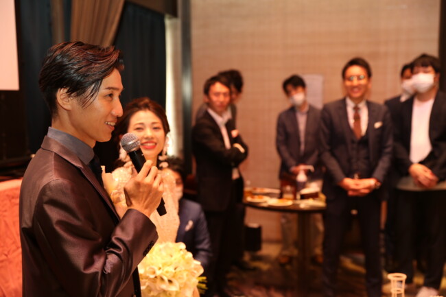 ご結婚式の締めを新郎様から🤵🏻✨ 新郎謝辞 新郎新婦 親 結婚式 涙 感動 披露宴 パーティー 結婚式場 プリムローズガーデン 大山結婚式場 みんなのウェディング