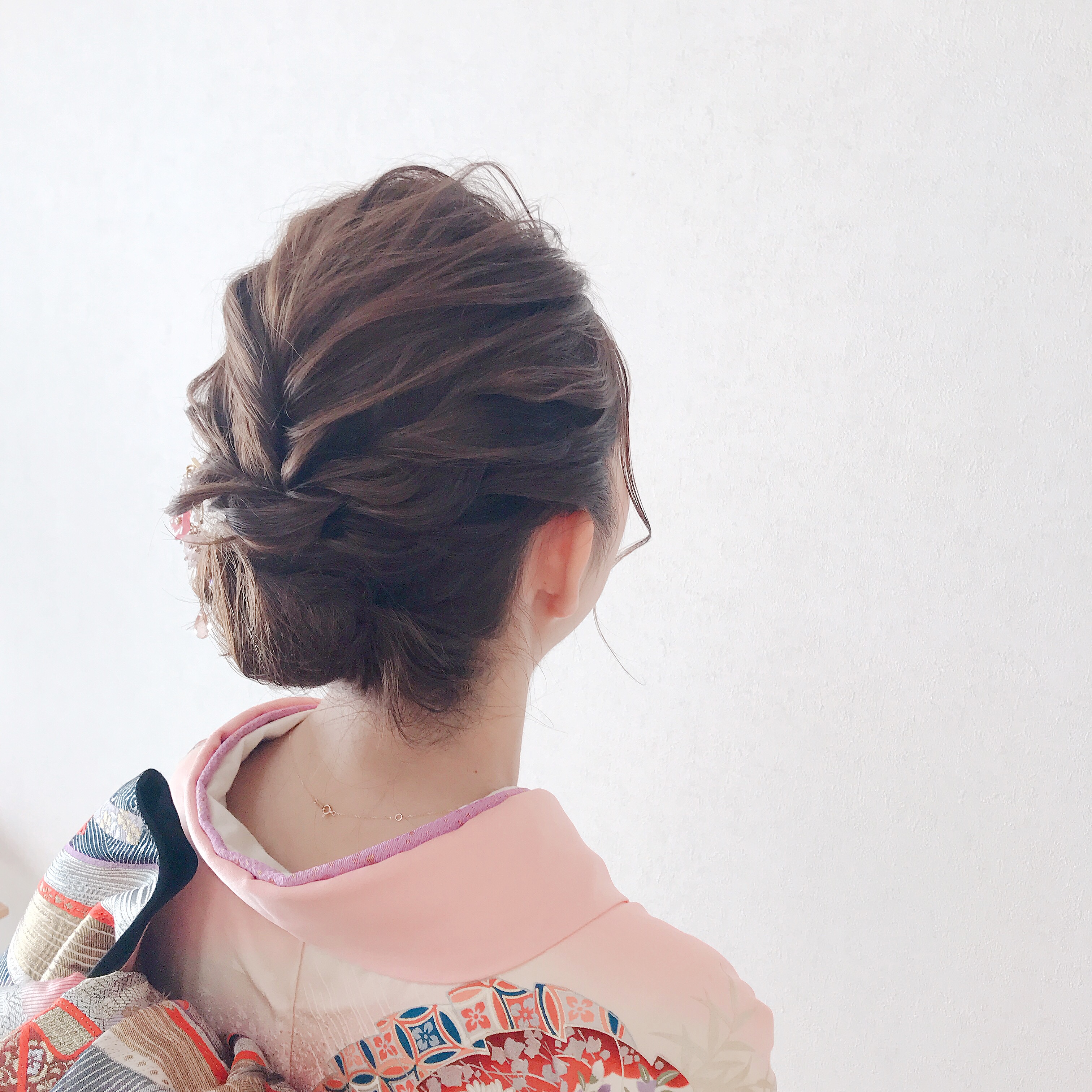 結婚式での簪 かんざし の選び方！留袖にふさわしい髪飾りをわかりやすく説明きものレンタリエのきもの豆知識