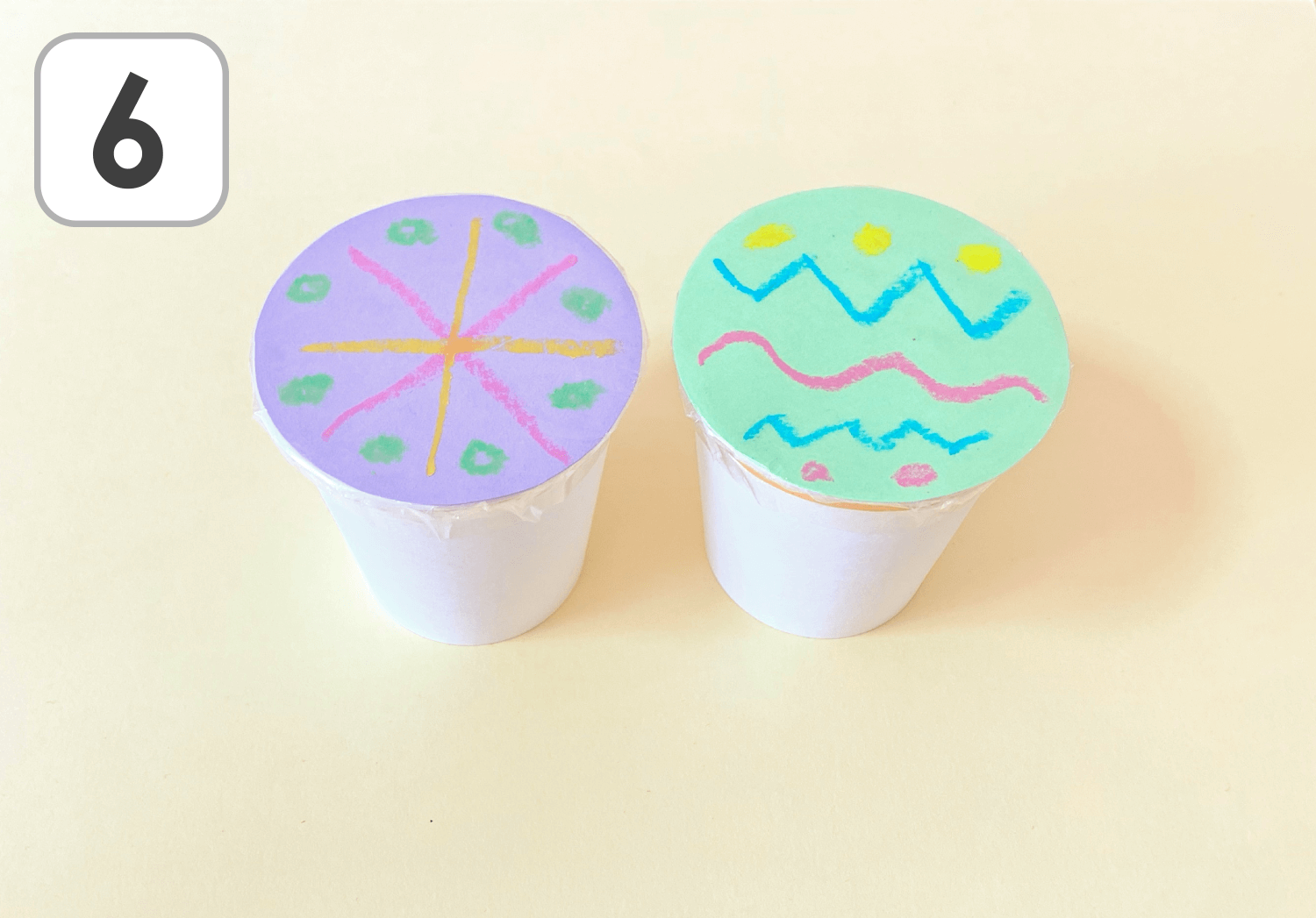 手作り楽器アイデアー紙コップ太鼓保育士ワーカ