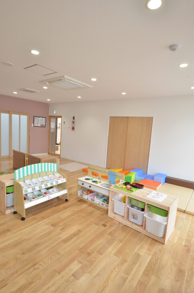 13 件の「おままごとコーナー」や「ままごと」のアイデアを見つけましょうおままごと、インテリア 収納、ままごとキッチン 手作り など