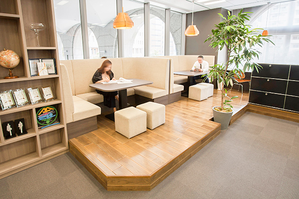 ミーティングに最適なソファシリーズ BAKE ベイク- オフィス分野内田洋行