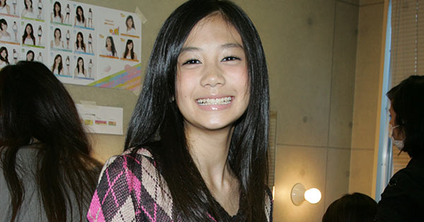 堀北さん、清水さん相次ぐ芸能界引退の背景に、タレントの「ＳＮＳ」発信力 1 2ページ- イザ