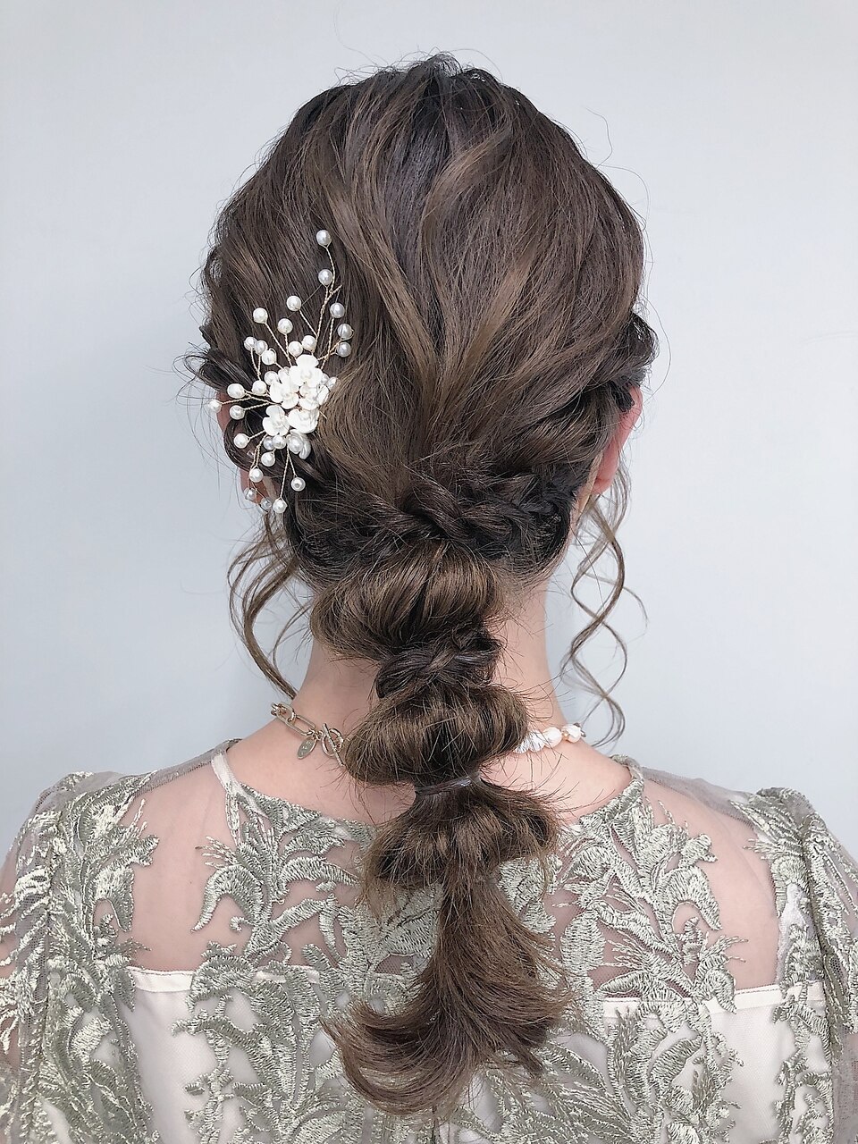 玉ねぎ風×リボンのアレンジはお呼ばれにもぴったり！ ヘアアレンジ基本のき・サロンスタッフ版美的.com