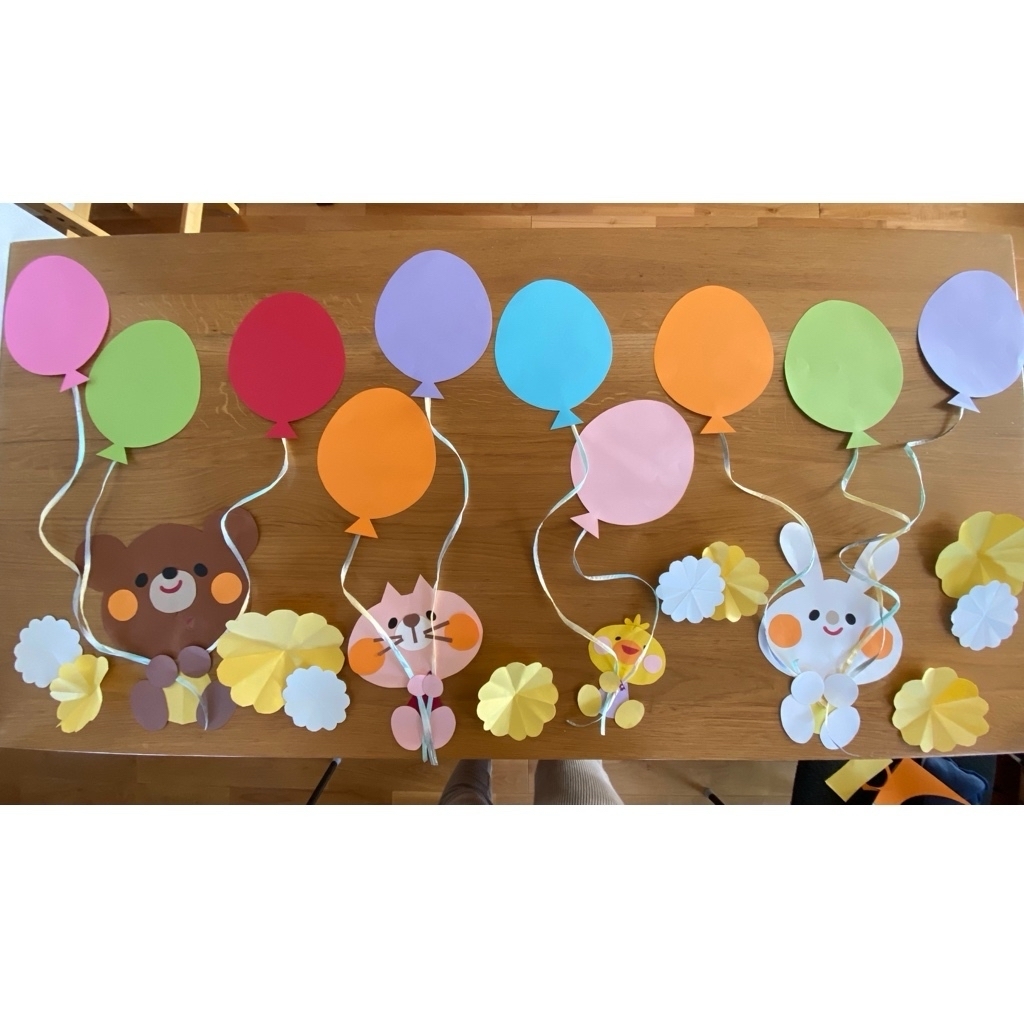 壁面飾り 春壁面 卒園入園 お祝い おめでとう 大きめ春壁面飾り 元気いっぱい子どもたち 卒園進級入園おめでとう文字付き - color☺︎'SGALLERYminne byGMOペパボ 国内最大級のハンドメイド・手作り通販サイト