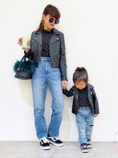 娘とおそろいSAMBA👟♡ 履きやすくて結局白も買っちゃった〜👣 ______SAMBAadidasSAMBAアディダスアディダスサンバアディダススニーカースニーカー親子コーデ