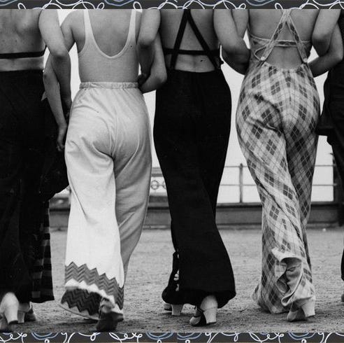 子供は抜くのが大好き！ どれでも抜いていいよ！て 迷わずにチタノタへ！ シャベルの角度をレクチャーし ガンガン抜いてました！ それよりパンイチ！まだ我が家は夏ですwagaveagavetitanotaagavelifetitanotaagaveholicagaveloversアガベアガベチタノタ