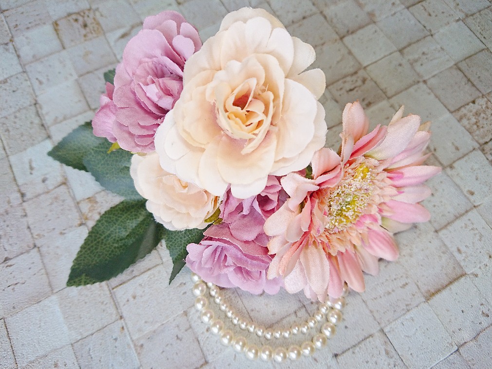 ダイソー コサージュがめっちゃ高見え！卒入学はこれでいいじゃん！サンキュ