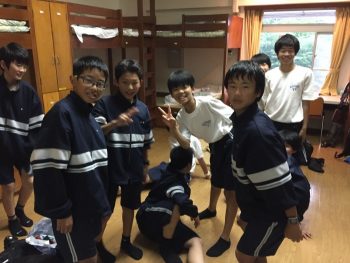 楽天市場お名前刺繍日本製 巻きタオル プールタオル 着るタオル ビヨーン 送料無料 ラップタオル ガーゼタオル 綿100％ 速乾 名入れギフト 女の子 男の子 小学校 中学校 中学生 入学祝い スポーツ スイミング 水泳 キッズ 大人 新生活 プール 子ども 父の日 花以外