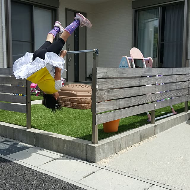 DIY えっ！庭に手作り鉄棒？材料費4000円台で作ってみました。こんとりLab -節約パパのCONTRIBUTIONS 研究所