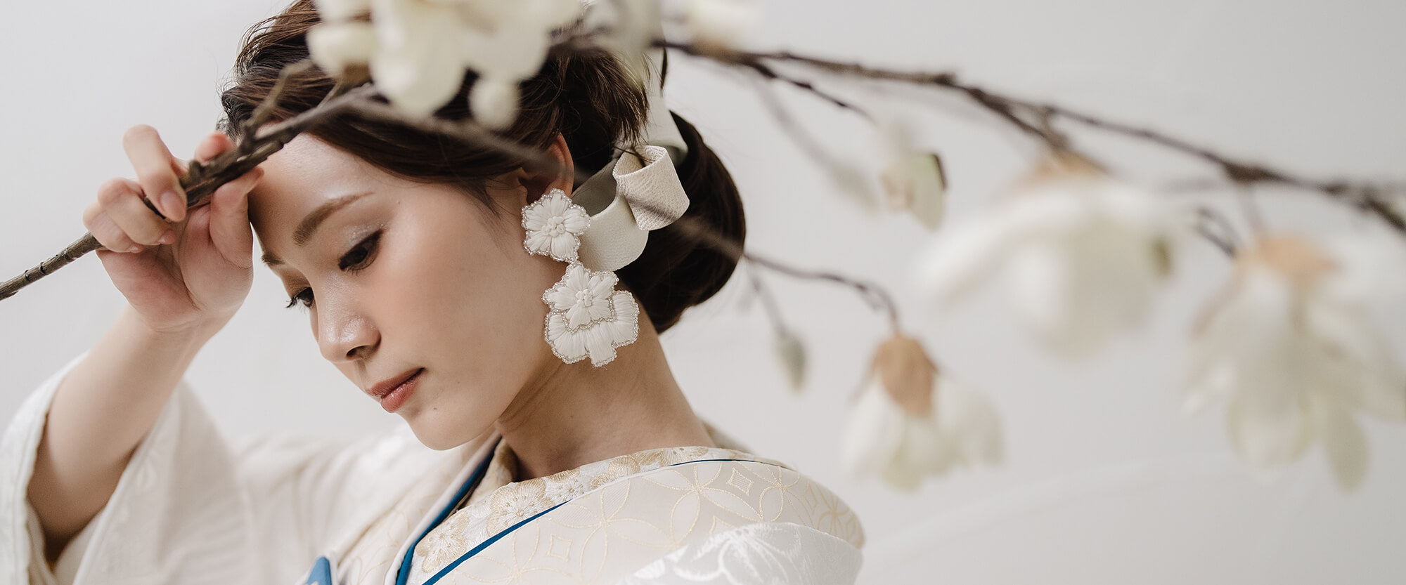 ショートカットの和装ヘアで前撮り京都で和装前撮り・フォトウェディング「古都の花嫁」 お寺貸切の結婚写真