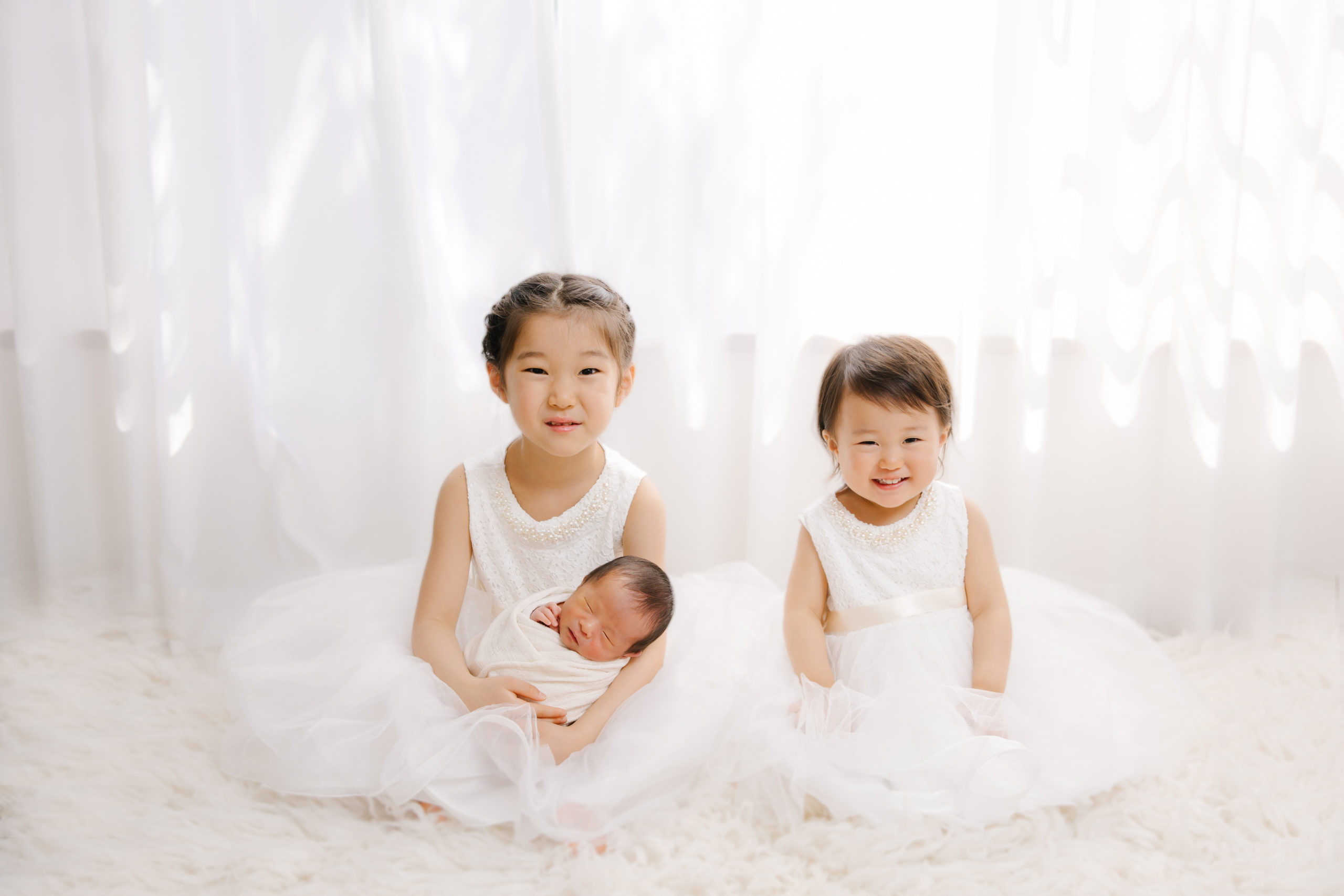 きょうだいリンクコーデ「こんなおそろいマネしたい♪」「見ていてほっこり♪」激かわフォト4選