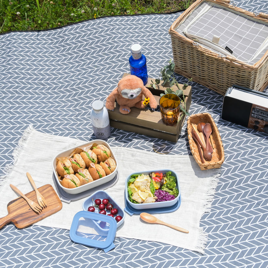 送料無料 グランドシート L レジャーシート ピクニックシート 折りたたみ 200×140 防水 ペグ オレゴニアン キャンパー OregonianCamper ボルダリング クライミング ロッククライミング スポーツ アウトドア 登山 スポーツ キャンプ 花見 花火 レジャー シンプル