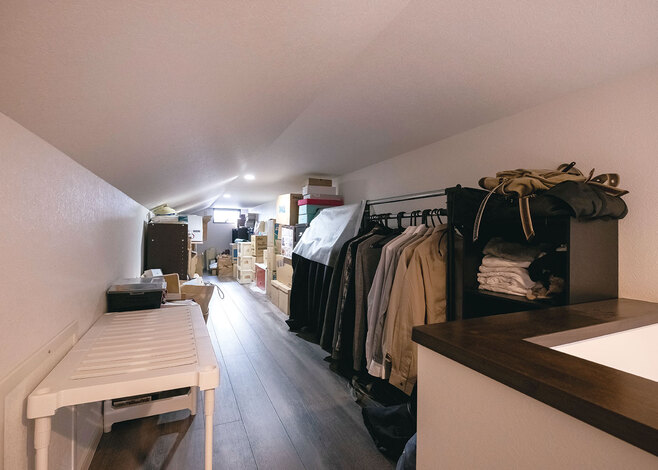 IKEAの折りたたみ式ジムマットでクローゼットが大変身！子どもが喜ぶ秘密基地風ベッドの作り方 - 片づけ収納ドットコム