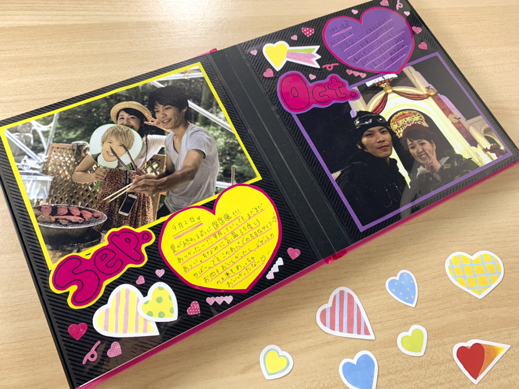 オーダーいただきました、ベイマックスのアルバム仕掛けです！💓 たっぷり色々な仕掛けやパーツが入ってますので、お写真を用意して貼るだけで自分だけの アルバムが完成します✨ 他にもアルバム表紙や仕掛けを販売中です😍 オーダーはDMまでお願いします💁‍♀️色紙