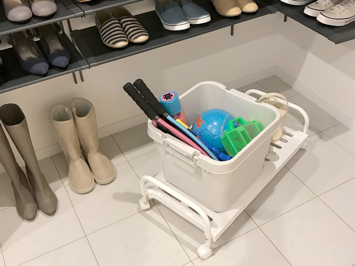 収納ボックス 物置 幅123cm 206L 大容量 ふた付き キャスター付き 屋外 屋内 キャンプ用品 アウトドア おもちゃ ごみ シンプル おしゃれ