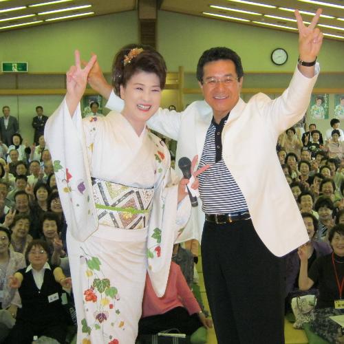 川中美幸 の写真・画像 : 報道写真・ニュース映像の提供購入サービス：KYODO NEWS IMAGELINK イメージリンク