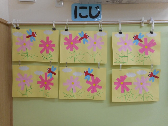 特集 秋にピッタリの「きのこ」製作！ 乳児・幼児別のアイディア保育士を応援する情報サイト 保育と暮らしをすこやかに ほいくらし