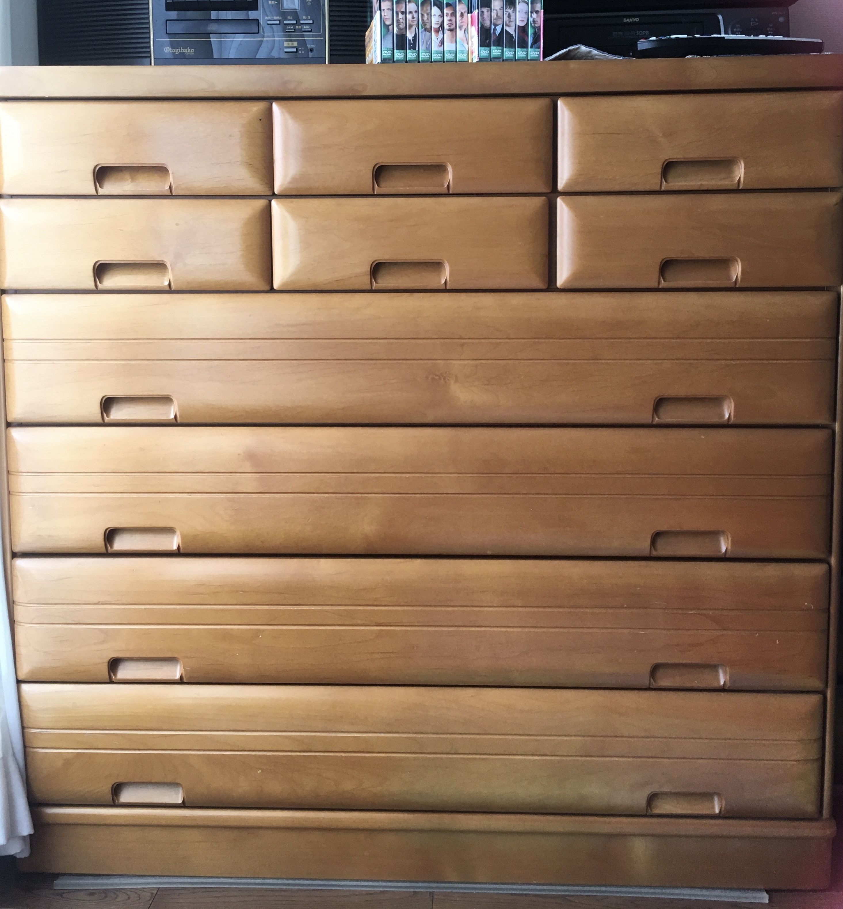 和箪笥 婚礼家具 桜 たんす① 枯れた味わいの江戸時代衣装箪笥 アンティーク