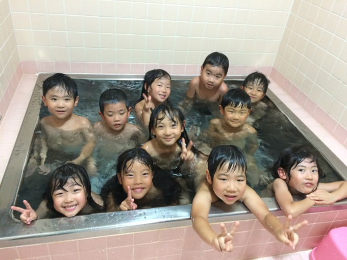 付属保育園 - 保育園日記 - お泊り保育田尻ヶ丘病院