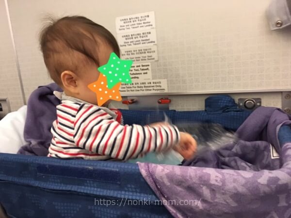 1歳半の子どもと10回目の飛行機！ご機嫌に過ごすためにやって良かったこと7個のんきマム・メモ