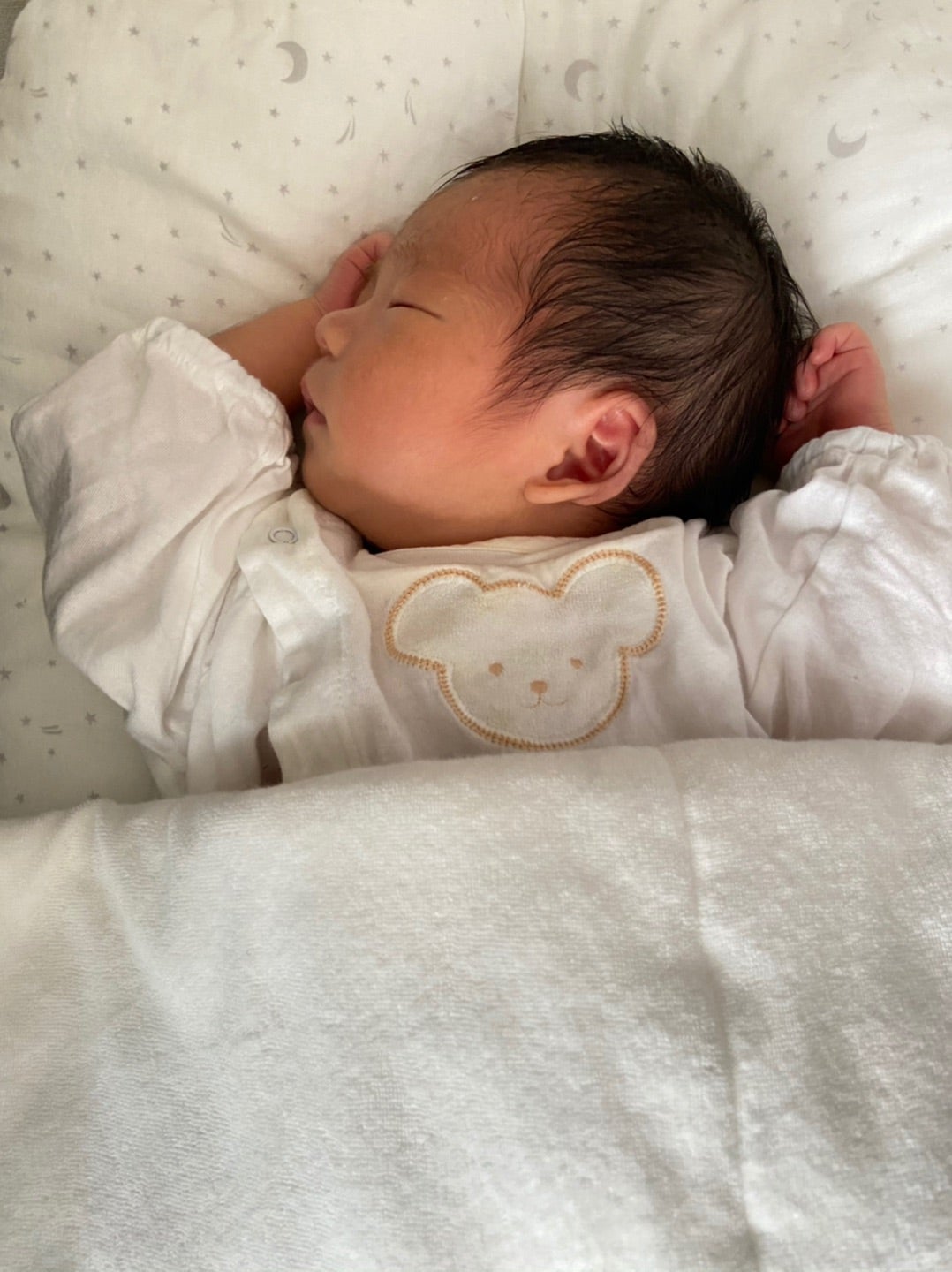 🎎3月のバンデス🌷 おそらく初めて友紀乃さんとスタジオ一緒になったり、 久しぶりに松田君と会えたりな3月！ はっちーとの写真はいつものごとく仲良く楽しい何かを話てるよーって雰囲気が伝われば、それだけで🙆‍♀️ 二人ともめっちゃ笑顔！笑OHバンデスバンデス