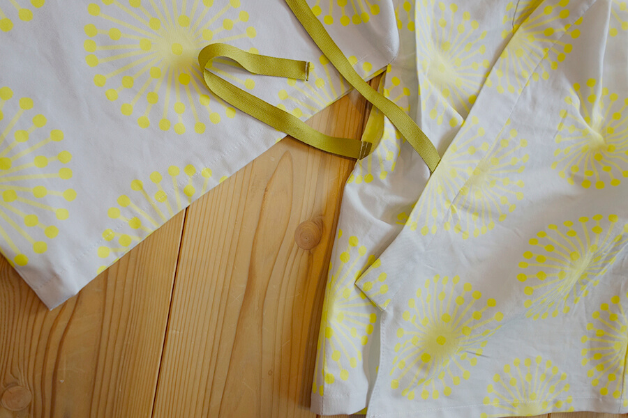 miyuki子供浴衣 Baby&Kids Handmadeさんの 子供用セパレート浴衣の作り方参照✨前身頃と後身頃を別に裁断し、スカートはフリルを布幅ギリギリで作ったので生地２mで出来ました😊 兵児帯はオーガンジーで作ってます✨Instagram