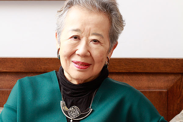 母、桐島洋子からローランドが学んだ独立、自由2ページ目 ：日経xwoman