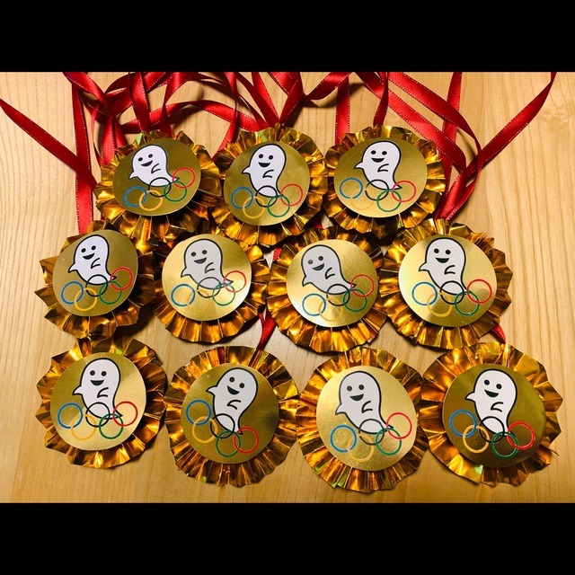 運動会のメダルを手作りしよう！アイデア14選 おしゃれ・かわいい・キラキラ・子ども・画用紙・テンプレート保育士くらぶ