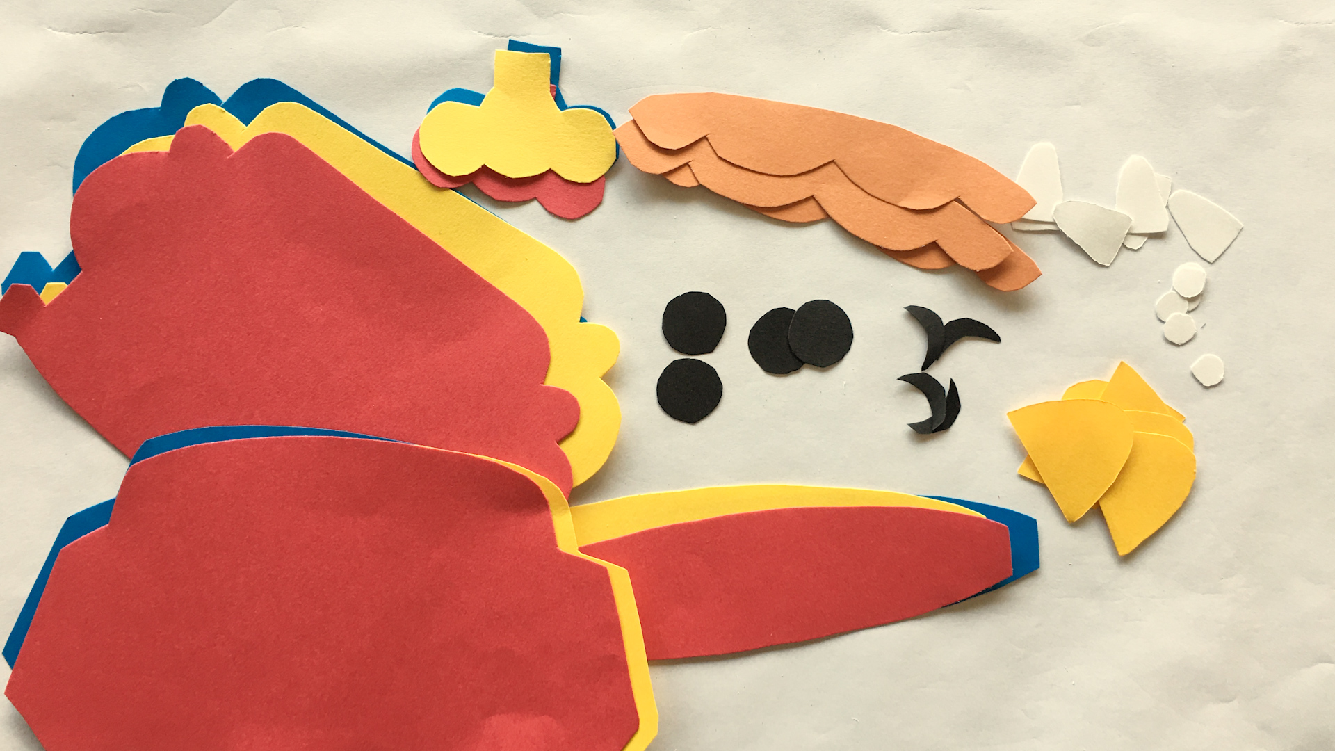 鬼の製作キット 節分製作 ２月の製作 鬼の壁面飾り 節分の壁面飾り 保育士 鬼 この画用紙帽子！ 万能なんです！簡単だし、応用すればアイデア無限大♾!! 入り切らなかったからpart2へ鬼の帽子鬼製作節分豆まき製作画用紙保育園保育士おうち時間