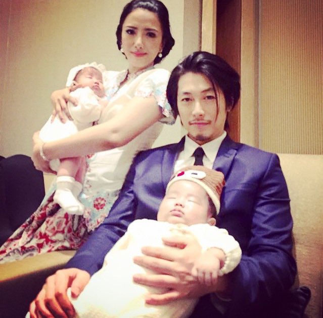 ディーン・フジオカ、3人の子どもとの家族写真に反響「お父さんの顔」「目がそっくり」ENCOUNT