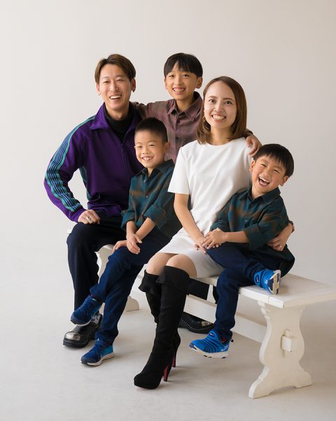 阿部写真館 大阪本町靭公園前店のスタッフブログ みんなで楽しめる！家族とのフォトウェディング撮影ポーズ集Photorait