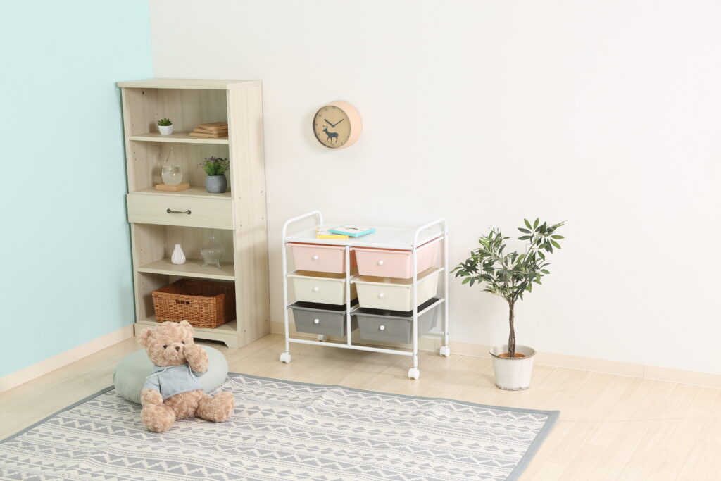 minana哺乳瓶 ケース 保管 保管ケース キャリー 食事グッズ ベビー食器 衛生用品 ベビー用品 収納 ベビーグッズ 赤ちゃん用品 収納ケースボトルスタンド付き 水切りカゴ スリム フタ付き キッチン用品 キッチン雑貨 キッチングッズ 台所用品