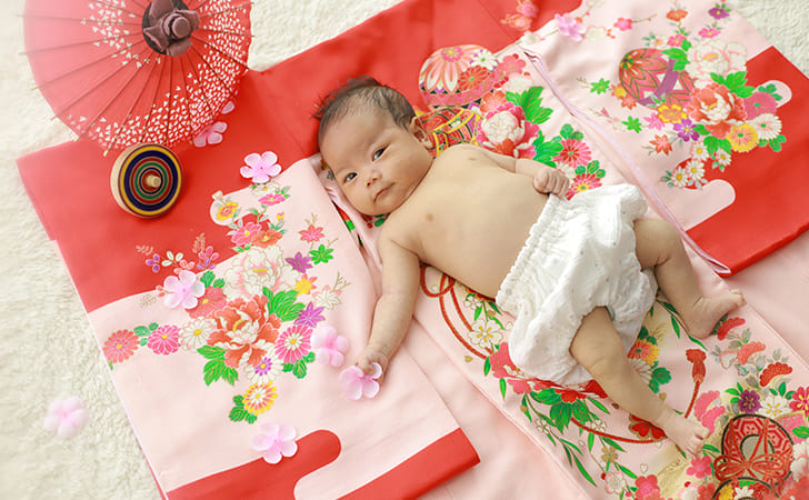 お宮参りの着物は誰が用意するのか？ - 東京レンタルいしょうブログ