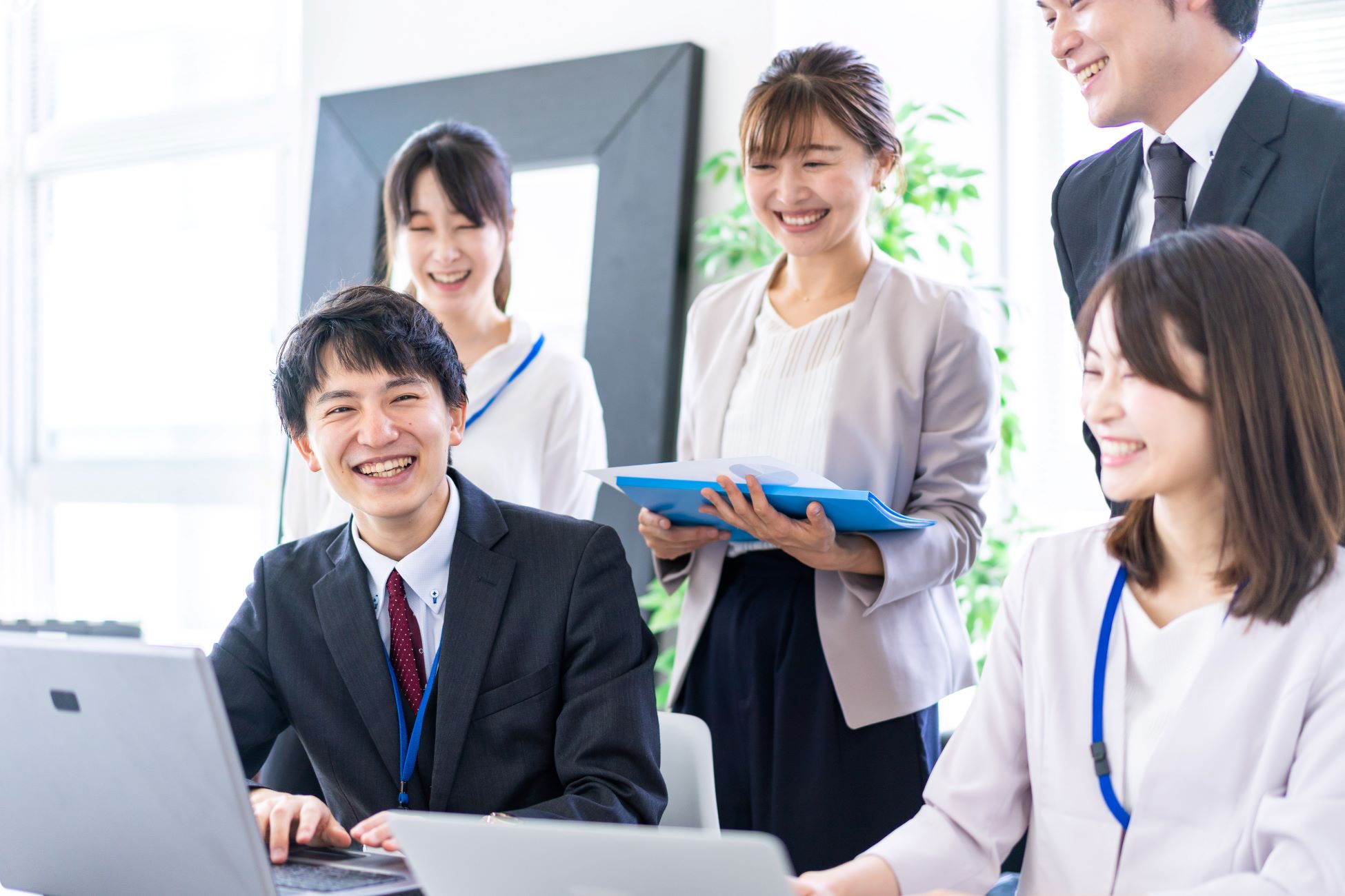 職場の異性と休日に出かける時の心情は？両想いになれるの？職場の男女悩みの知恵集