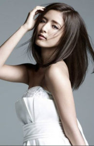 上戸彩の子供の年齢は何歳で何人？幼稚園はどこ？目撃画像あり記憶に残る芸能ワダイ