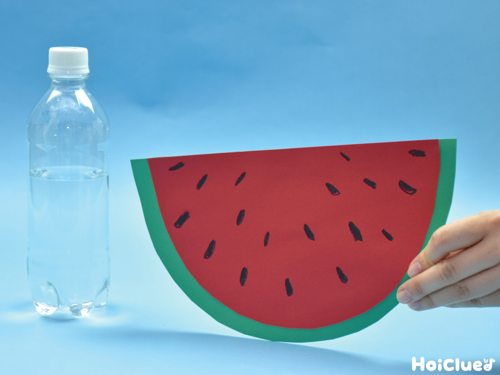 今日は、8月生まれの誕生会がありました。8名のお友達と7月生まれのお友達１名がみんなにお祝いされました。先生からの出し物は「おばけなんてないさ♪」のパネルシアター！みんな一緒に歌ってくれました。ほしのこ保育園８月生まれ誕生会おめでとうおばけ