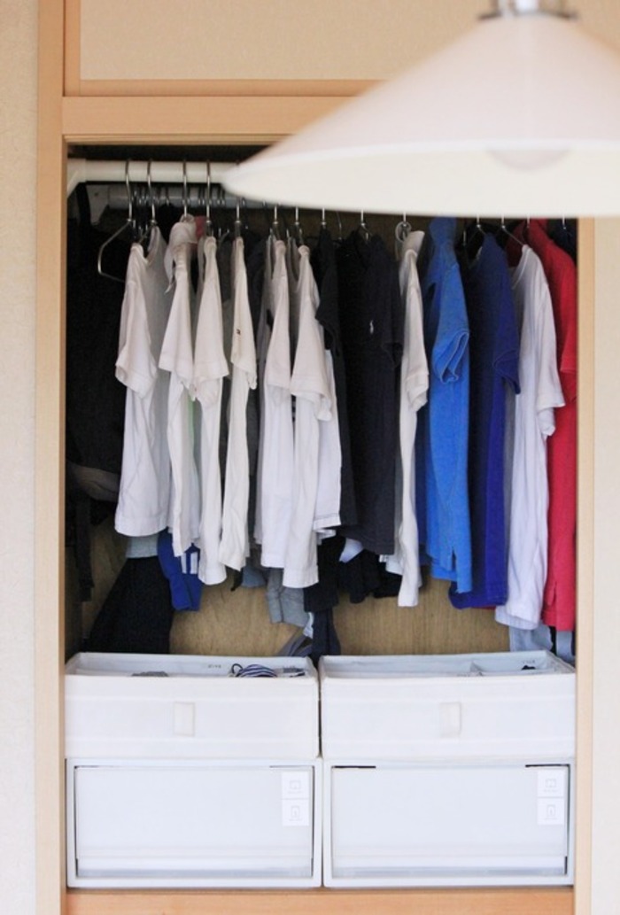 DIY 棚柱とディアウォールで子供用オープンクローゼットを簡単作成！ - estomo Blog